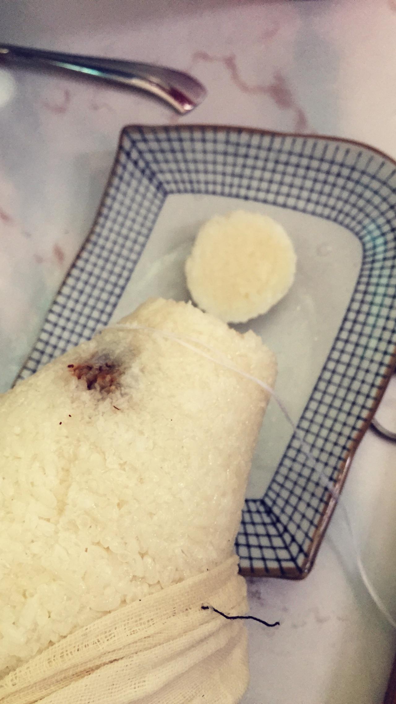 【西安小吃】蜂蜜涼粽子的做法 步骤5