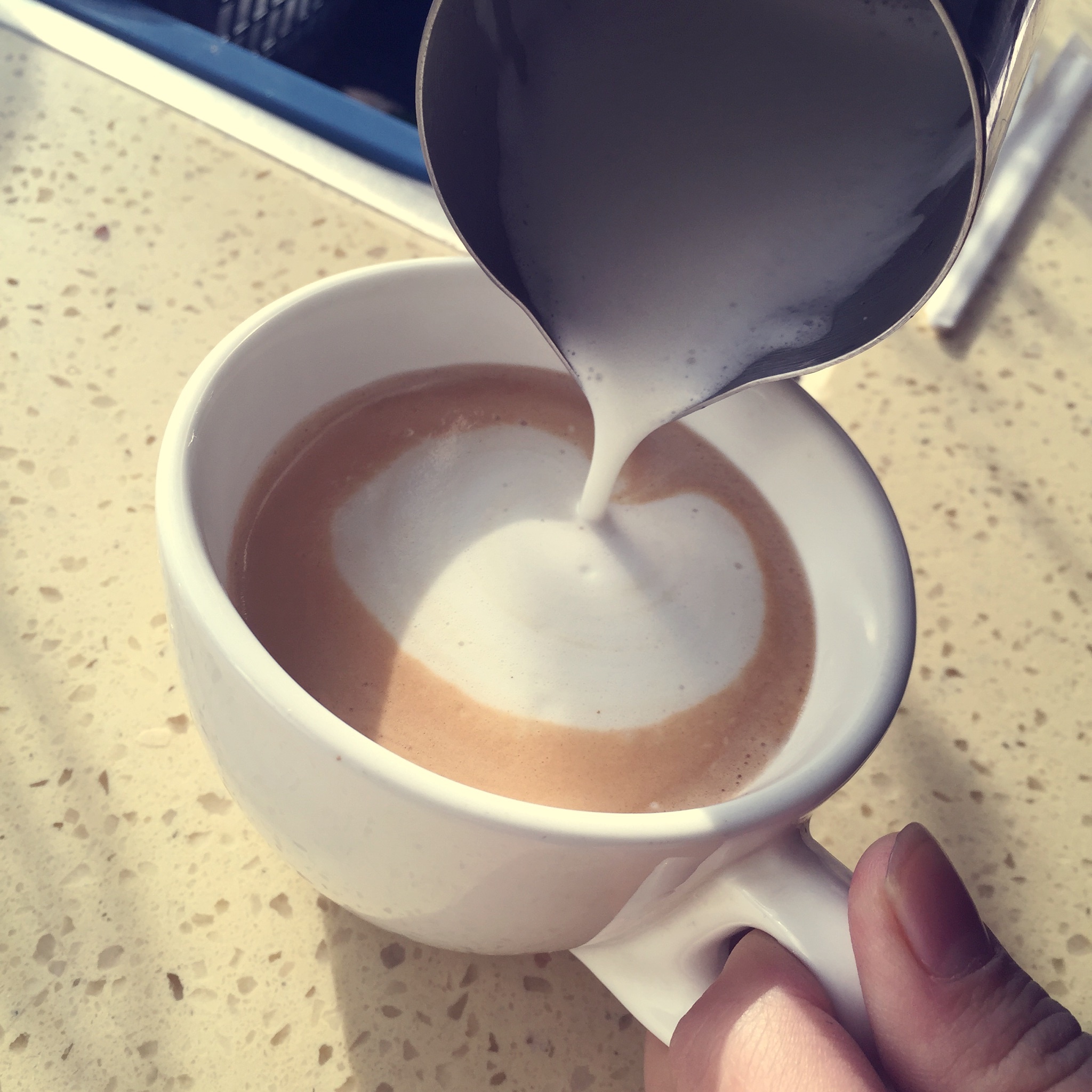 簡單易學的咖啡拉花的做法 步骤5