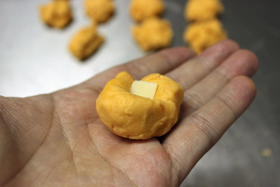 紅薯系列——夾餡紅薯丸子（乳酪）的做法 步骤6
