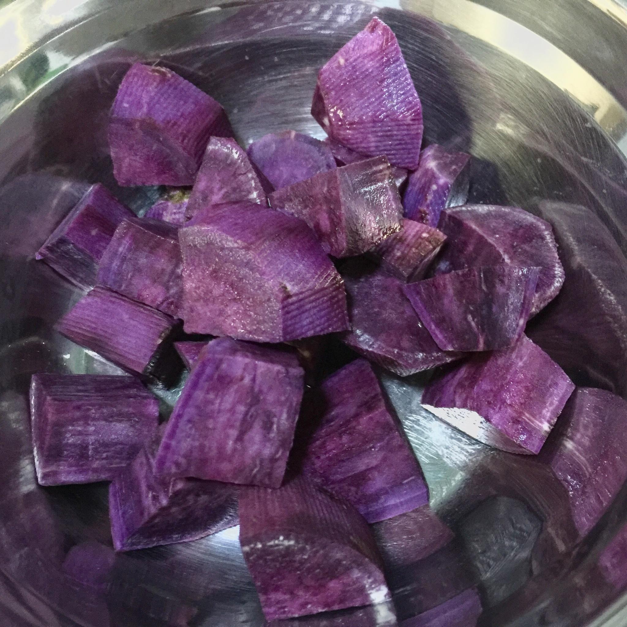 紫薯銀耳粥的做法 步骤1