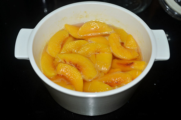 糖水黃桃罐頭的做法 步骤7