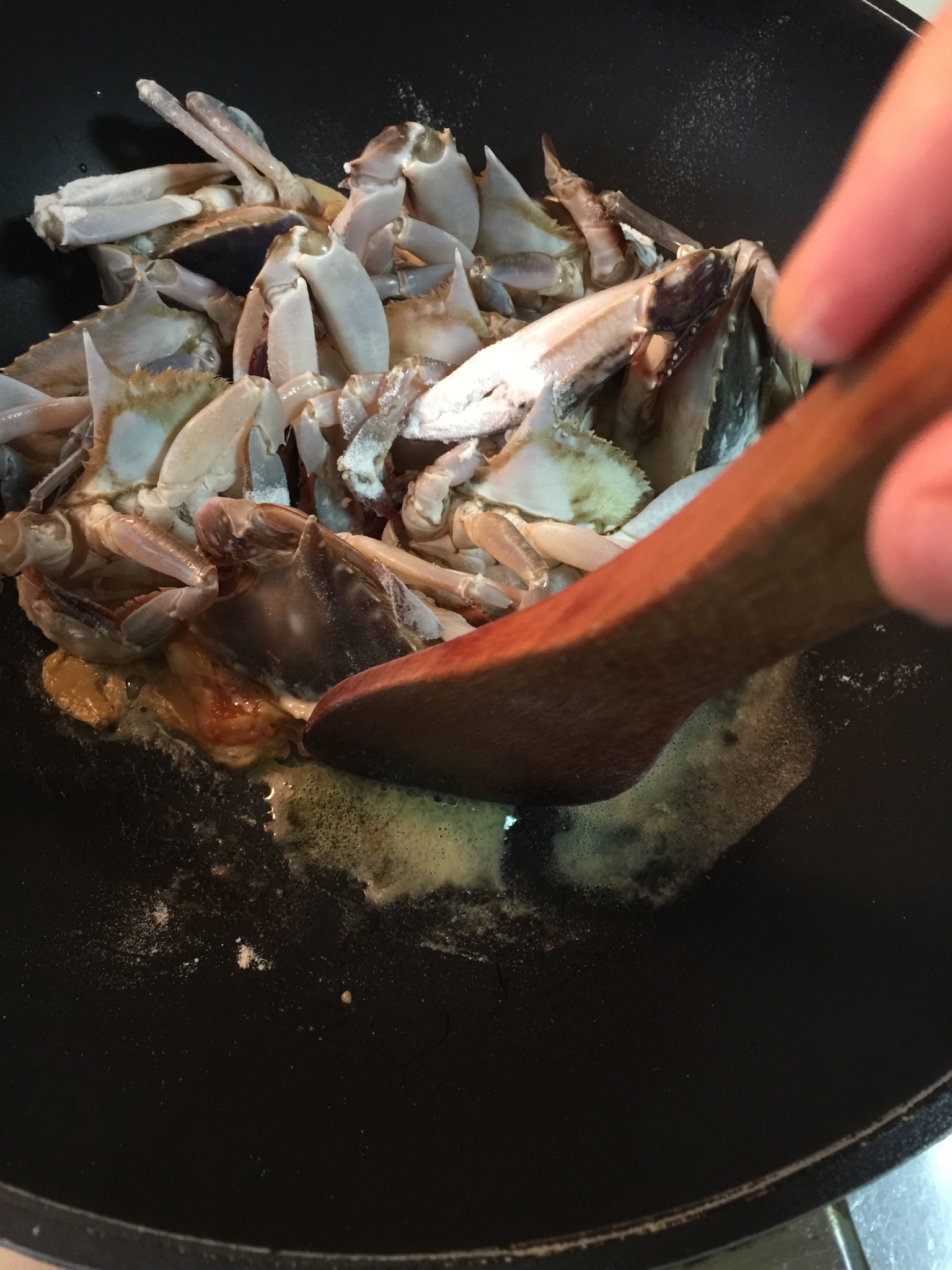 堂媽教你做醬爆螃蟹的做法 步骤6