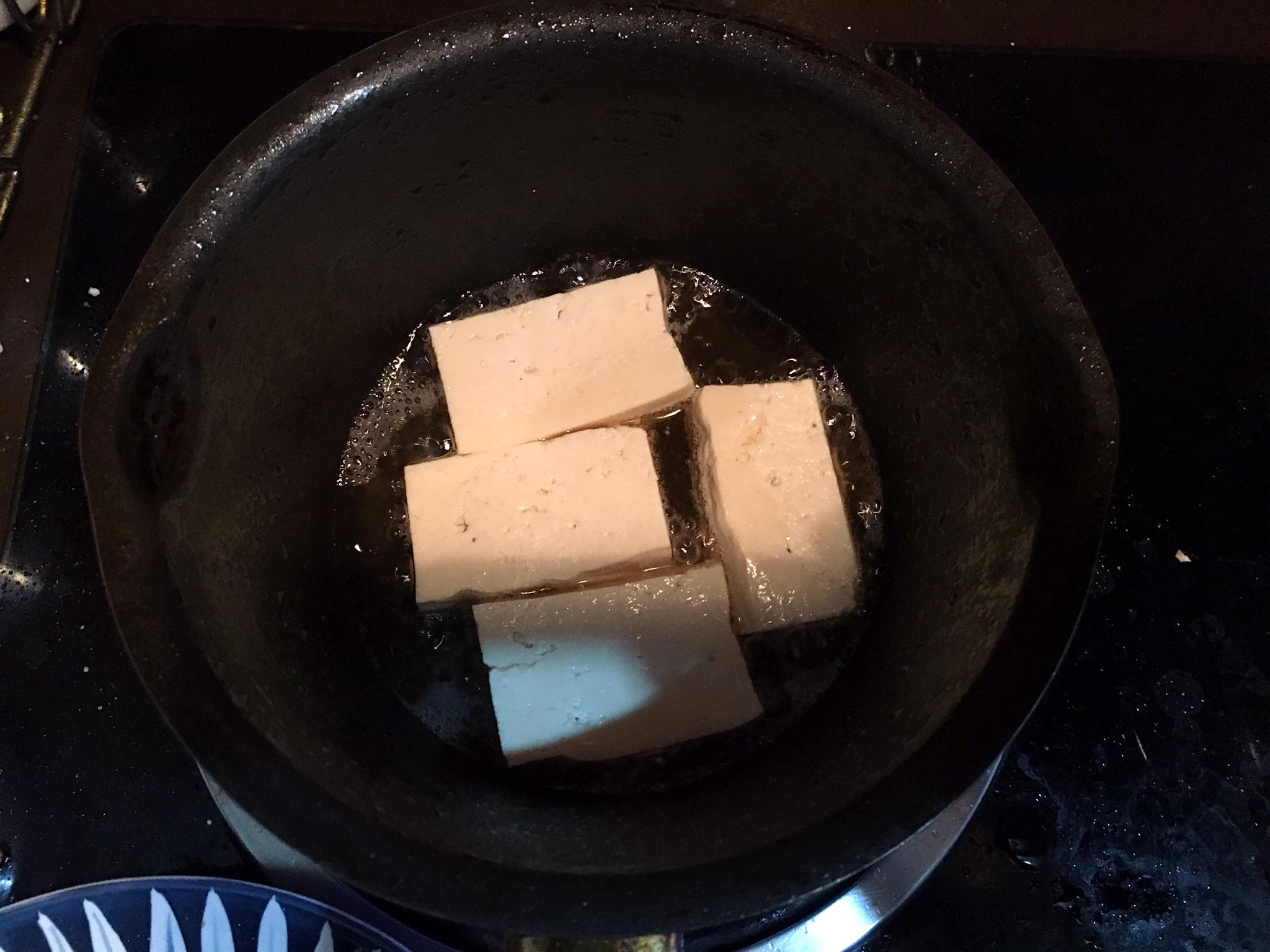 鹽煎老豆腐（蘸醬油）的做法 步骤3