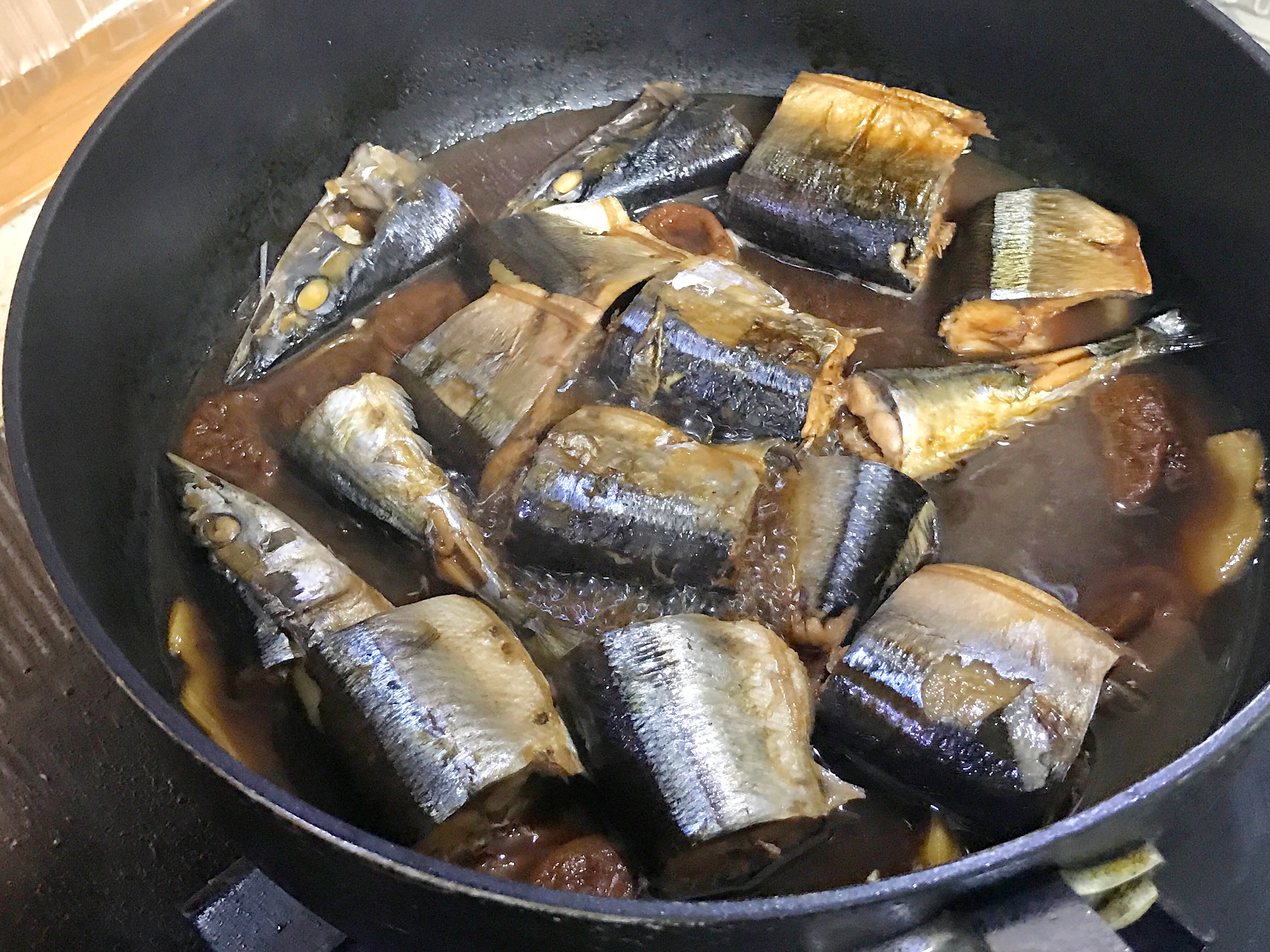 話梅煮秋刀魚的做法 步骤5
