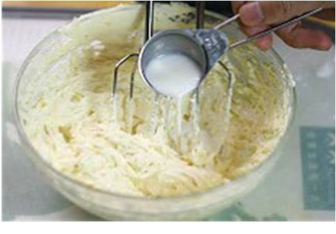 基礎奶油霜的做法 步骤3