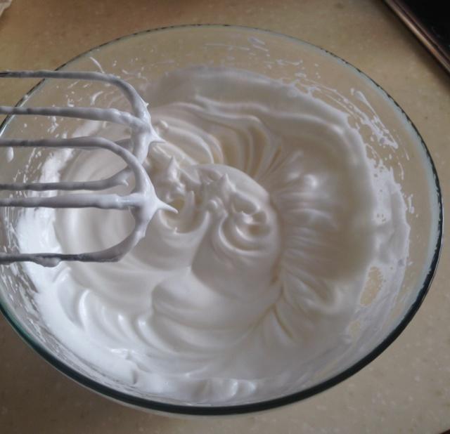 意式奶油霜的做法 步骤2