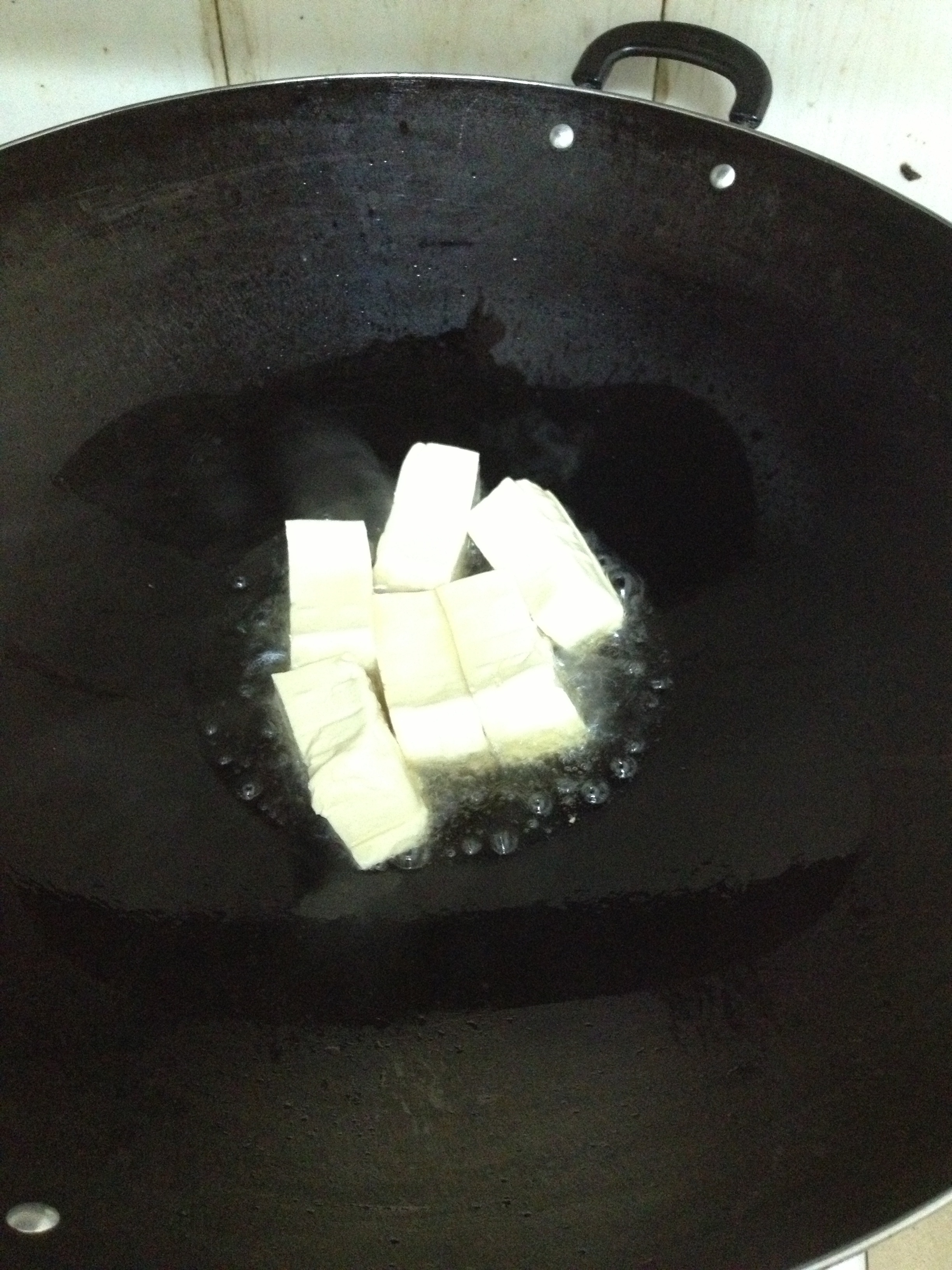 豆腐煎燜五花肉的做法 步骤2