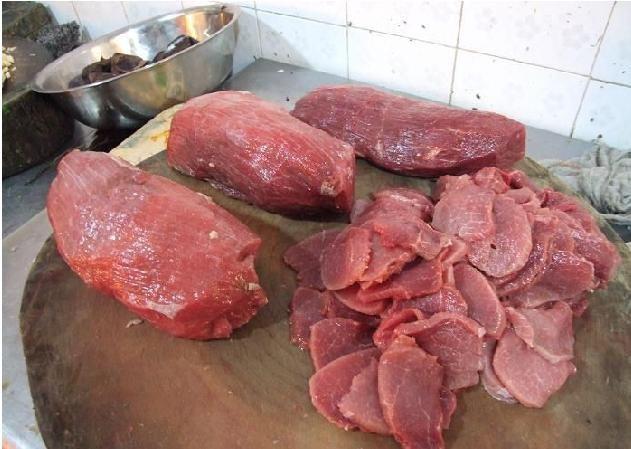 火鍋店嫩牛肉製作方法的做法 步骤1