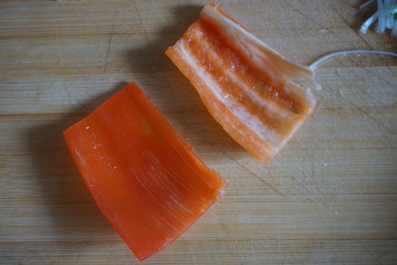 清蒸鯽魚灌肉-附切紅椒絲步驟的做法 步骤5