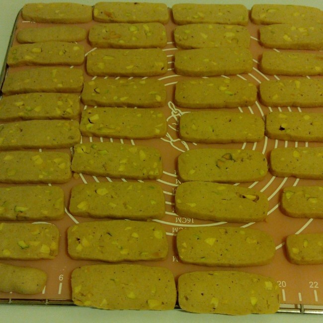 焦香黃油開心果餅乾的做法 步骤10
