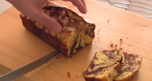 Nutella漩渦奶油乳酪磅蛋糕的做法 步骤15