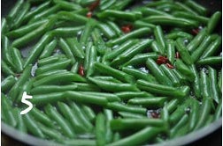乾煸梅乾菜四季豆的做法 步骤9