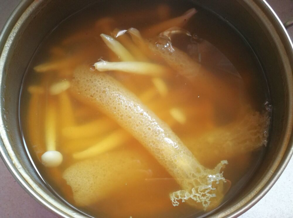 暑天吃得下的清爽高湯麪，補充下營養！黃豆玉菇高湯麪·圓滿素食的做法 步骤8