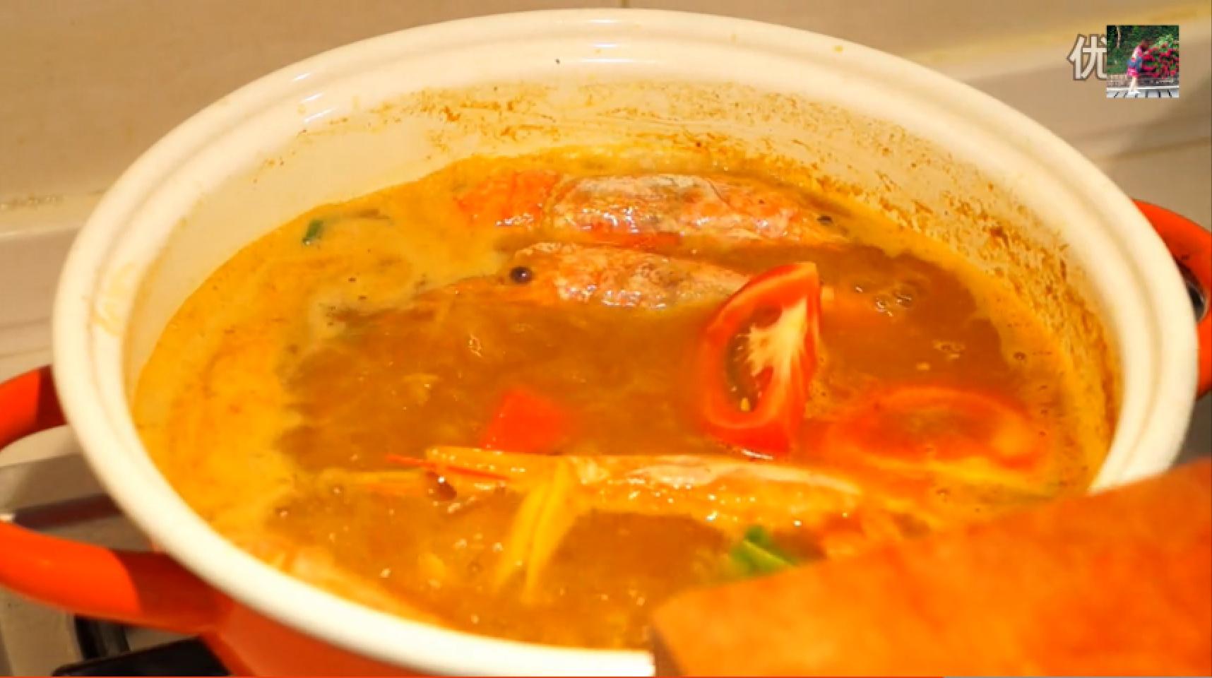 泰式冬陰功湯和如何處理大蝦【米二喬的七味廚房第10集】的做法 步骤8