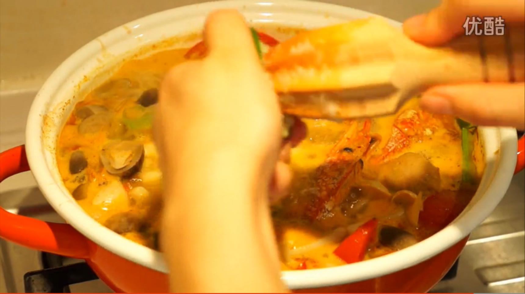 泰式冬陰功湯和如何處理大蝦【米二喬的七味廚房第10集】的做法 步骤13
