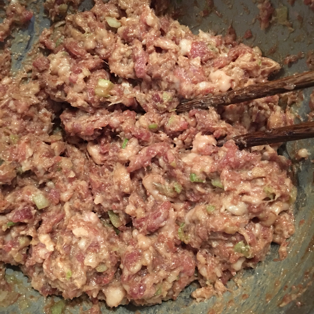 酸菜豬肉餡餅的做法 步骤2