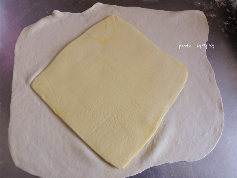 基礎千層酥皮做法--附果醬酥、風車酥、蝴蝶酥和羊角酥整形的做法 步骤8