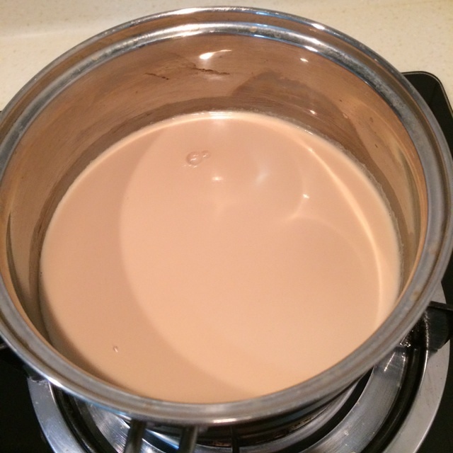 濃濃的鍋煮奶茶的做法 步骤3