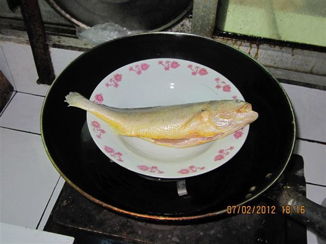 清蒸黃花魚的做法 步骤2
