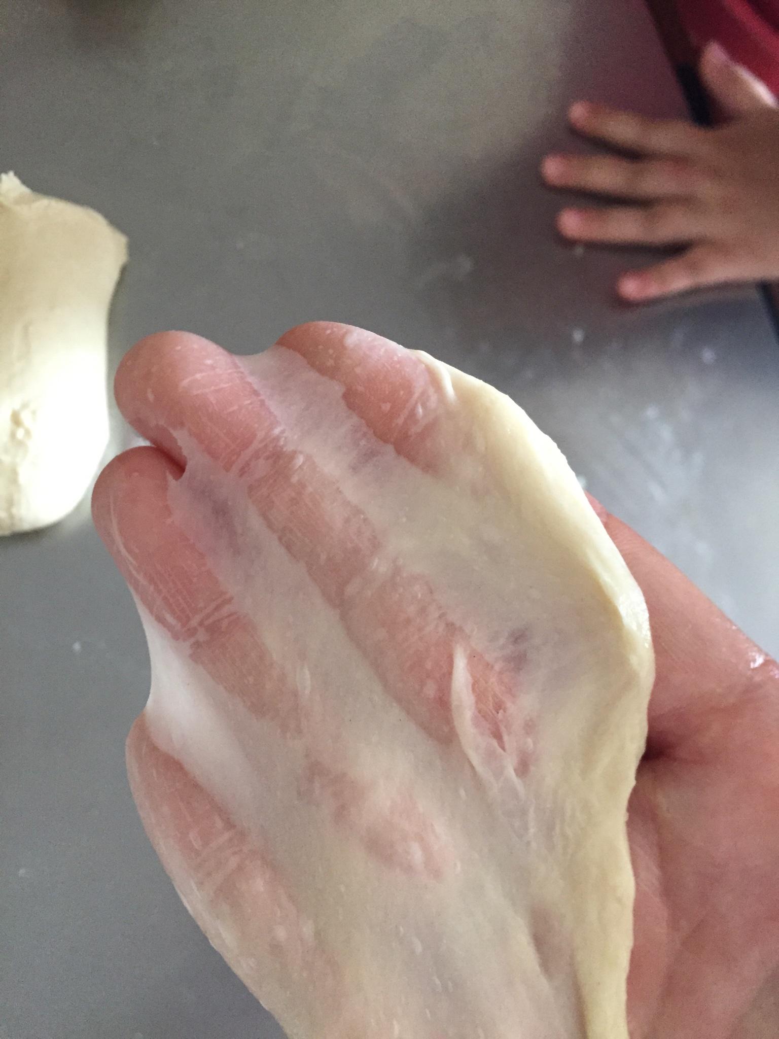 肉鬆乳酪花環面包的做法 步骤1
