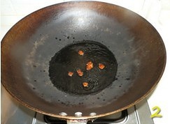 豬皮燒茄幹的做法 步骤2