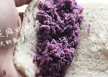 紫薯芝麻吐司卷的做法 步骤5