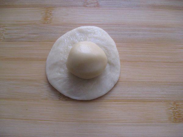紅豆酥皮月餅的做法 步骤5