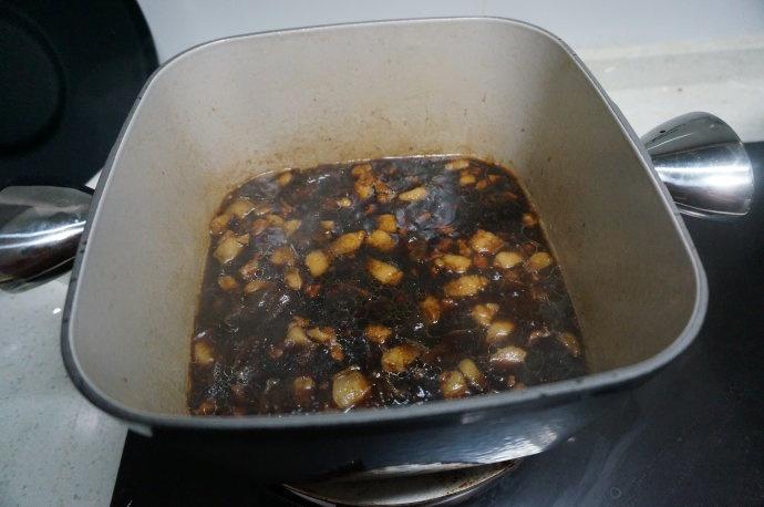 #拉歌蒂尼菜譜#黑牛肝菌滷肉飯的做法 步骤4