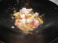泰式紅咖哩香茅蝦的做法 步骤3