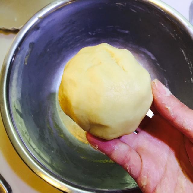 不用千層酥皮也能做出美味蛋撻【港式蛋撻】的做法 步骤3