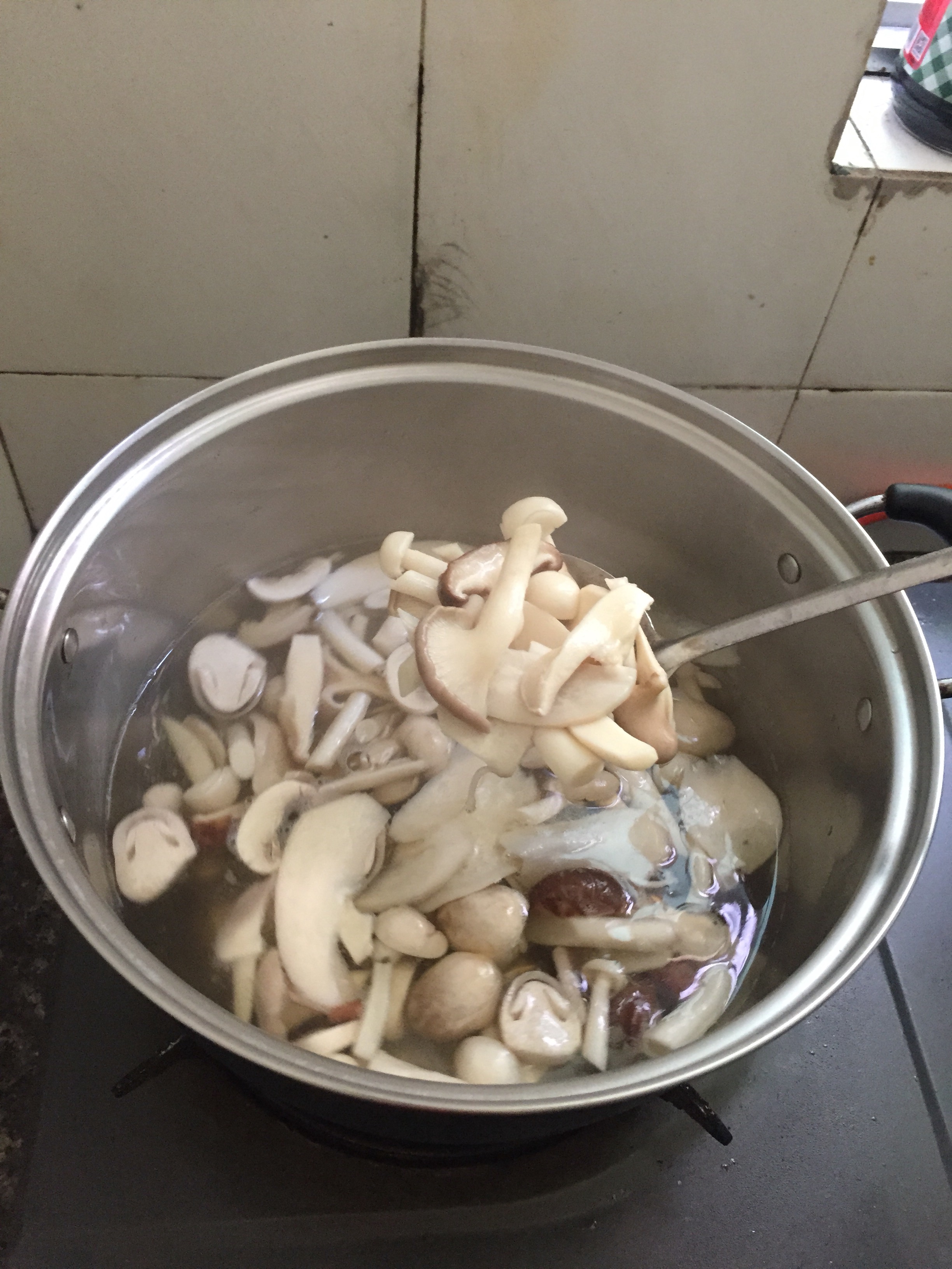 瑤柱鮑汁雜菇煲的做法 步骤9