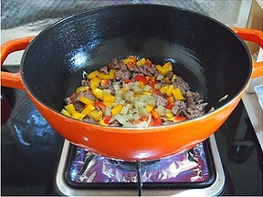 澳洲牛肉粒彩椒焗飯的做法 步骤6