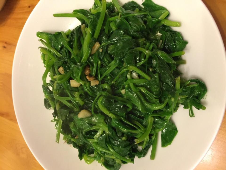 老丁的私房菜-清炒豌豆尖的做法 步骤4