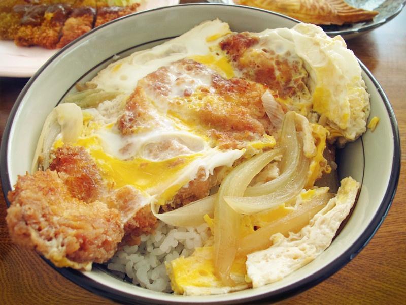 日式雞蛋豬排蓋飯的做法 步骤6