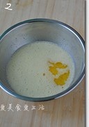 平底鍋脆皮蛋卷的做法 步骤2