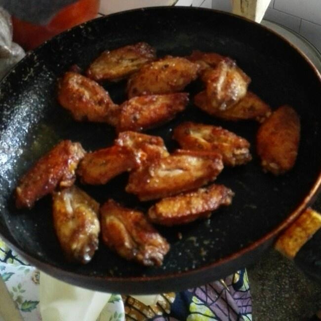 平底鍋版烤雞翅的做法 步骤6