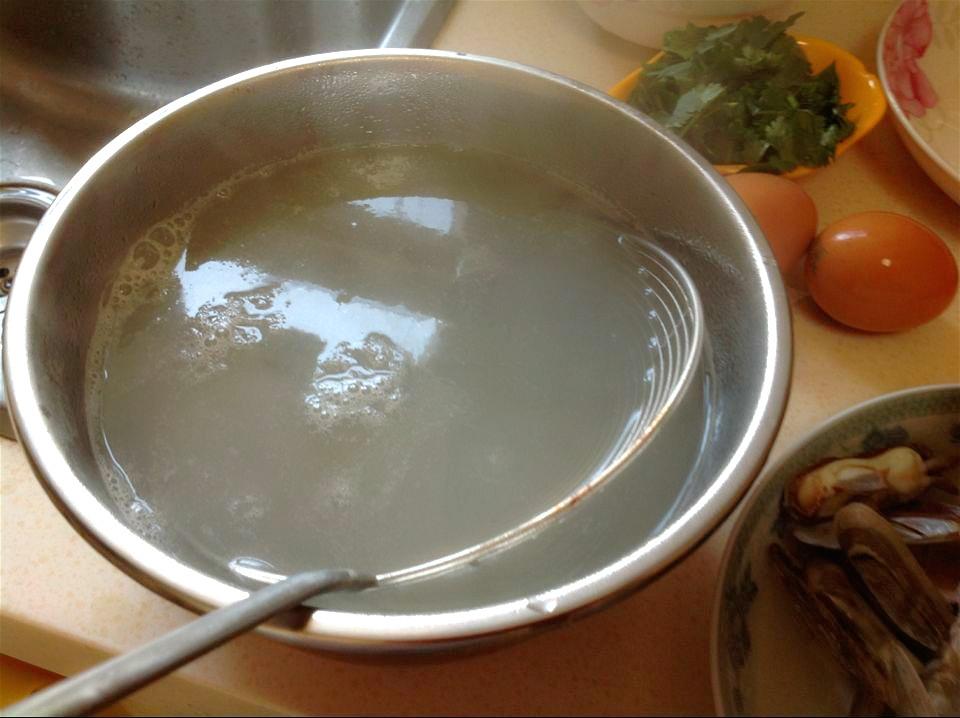 蛤蜊疙瘩湯的做法 步骤3