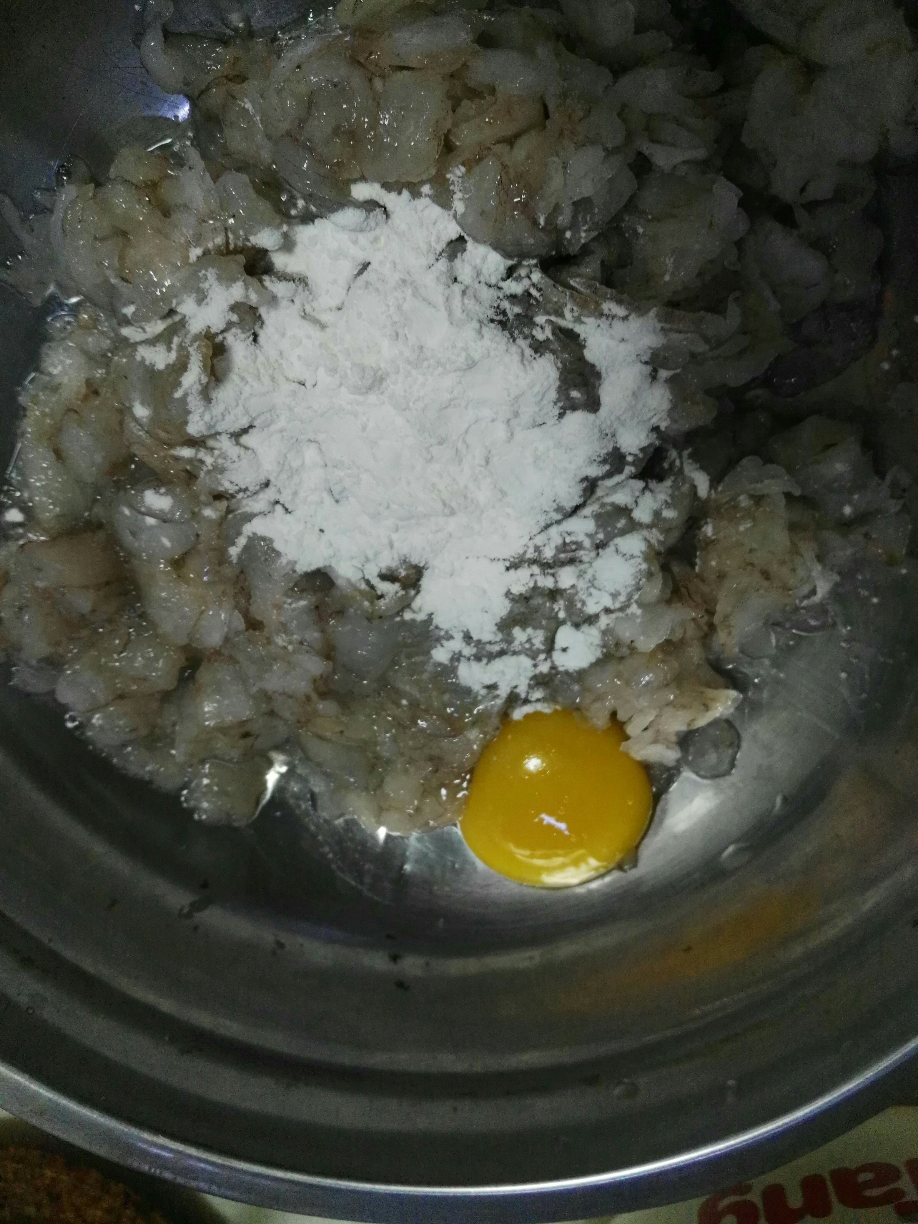 【寶寶菜菜】青蝦土豆餅的做法 步骤3