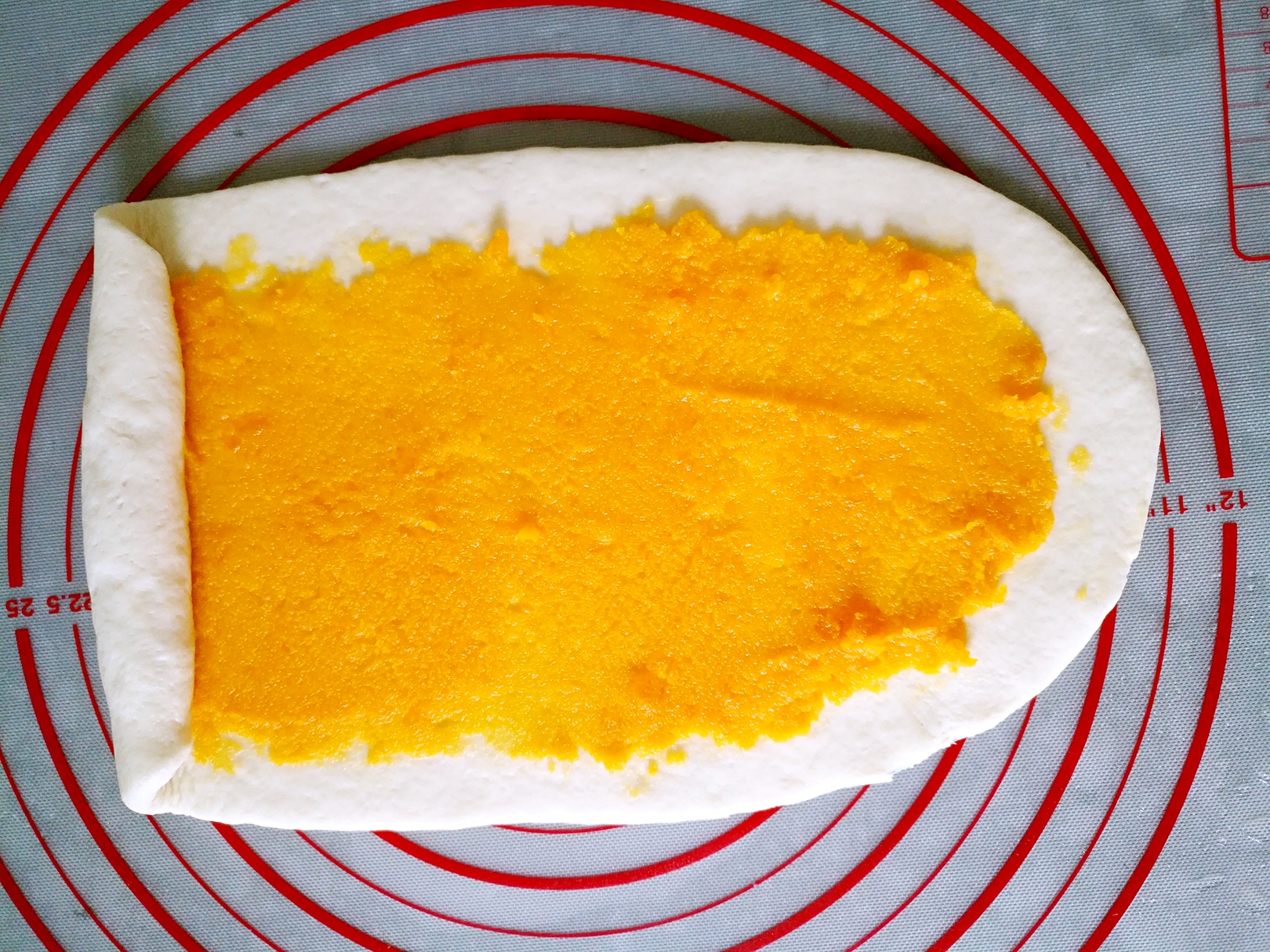 鹹蛋黃千層餅的做法 步骤7