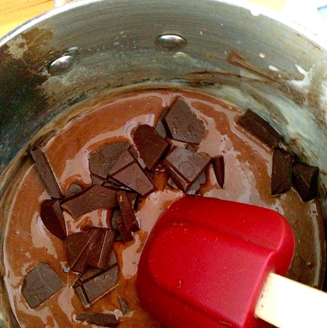 純正黑巧克力冰淇淋的做法 步骤9