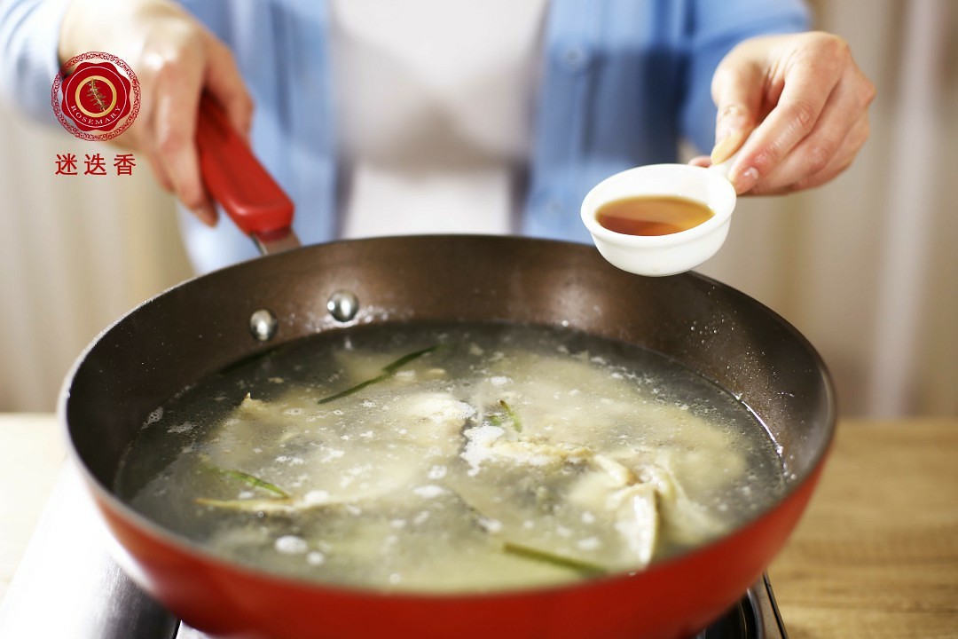迷迭香：魚頭豆腐煲的做法 步骤8