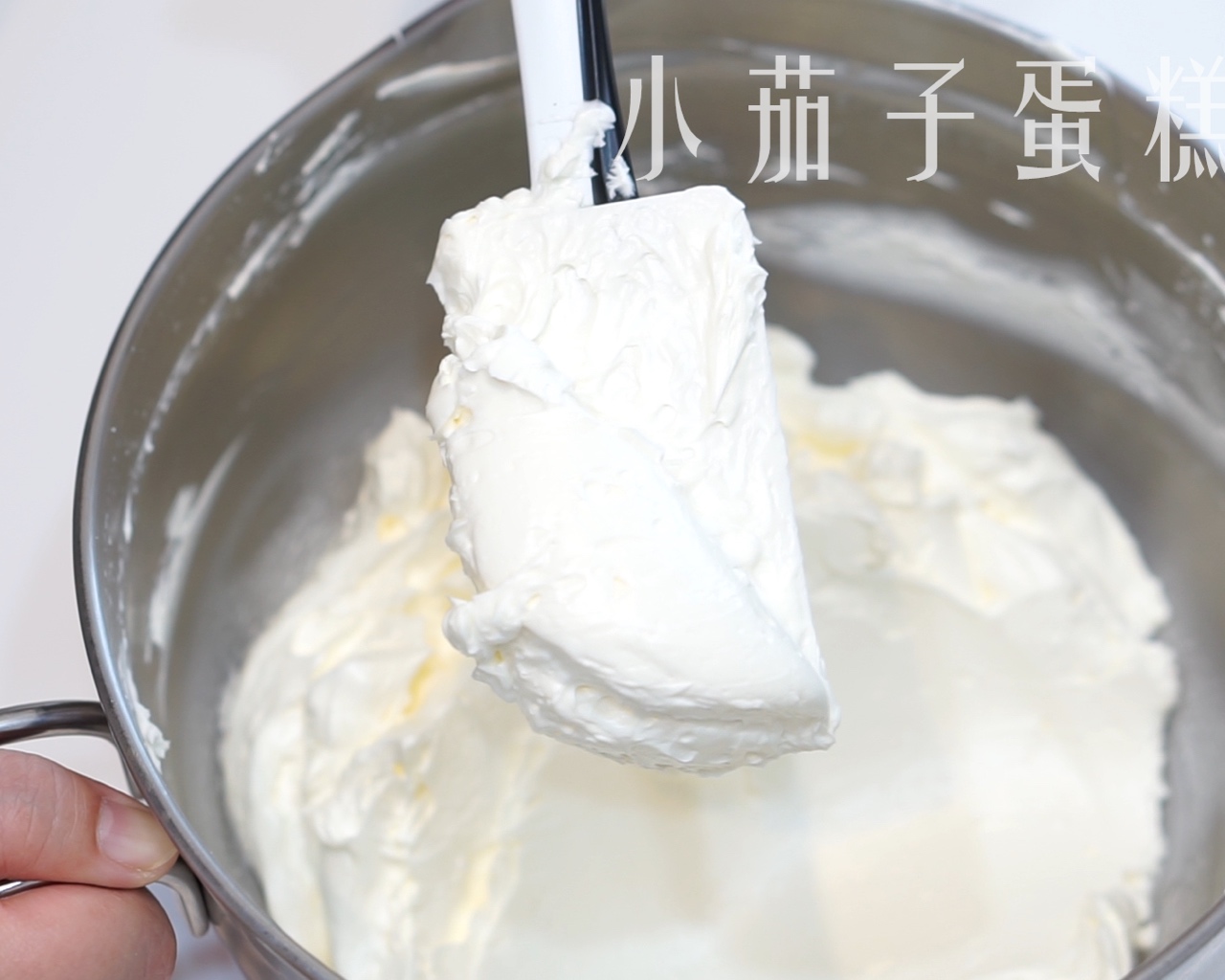 快手淡奶油奶油霜( 超白)的做法 步骤7
