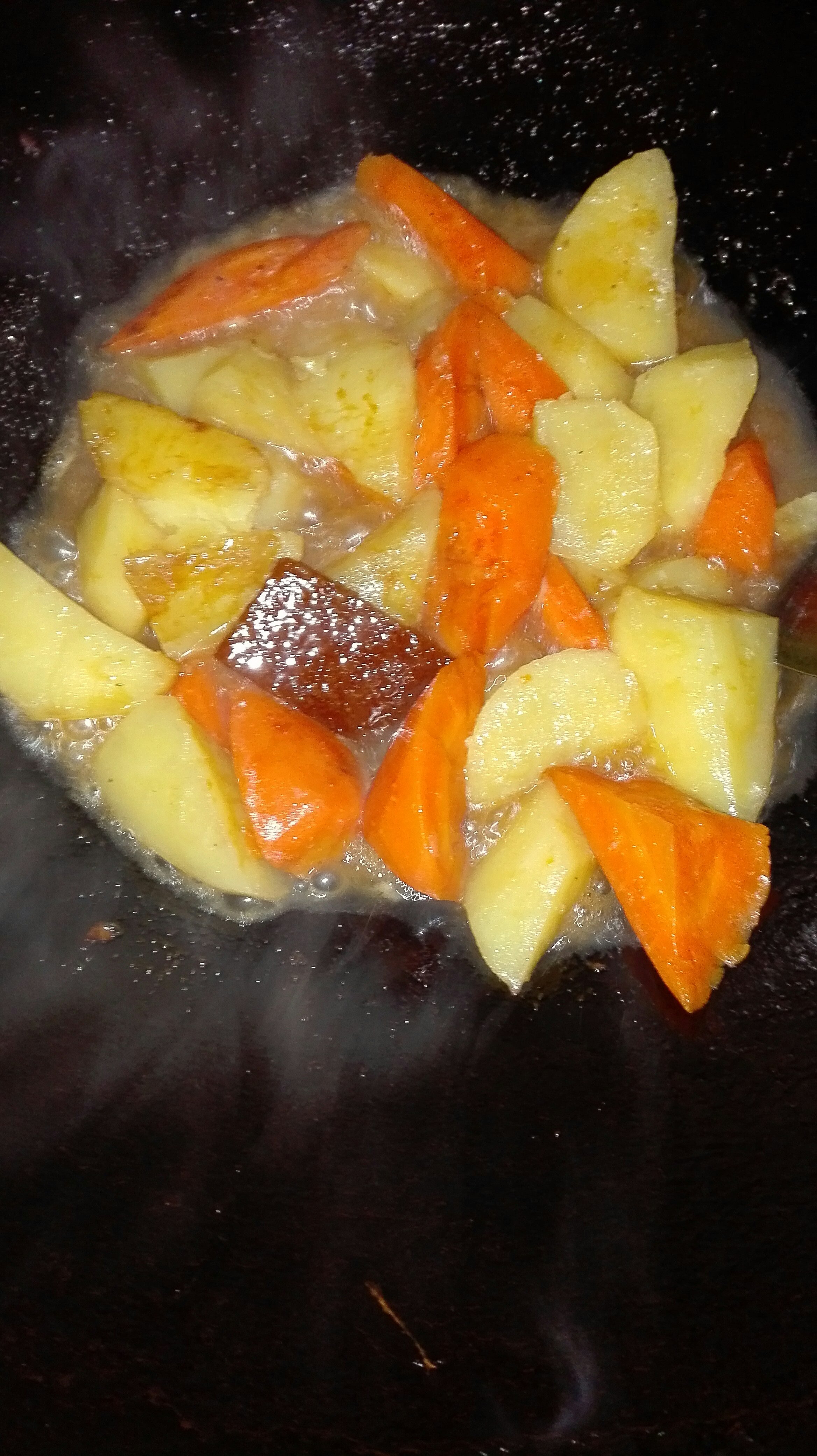 紅蘿蔔燜土豆，素的做法 步骤6