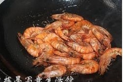 幹鍋香辣蝦的做法 步骤6