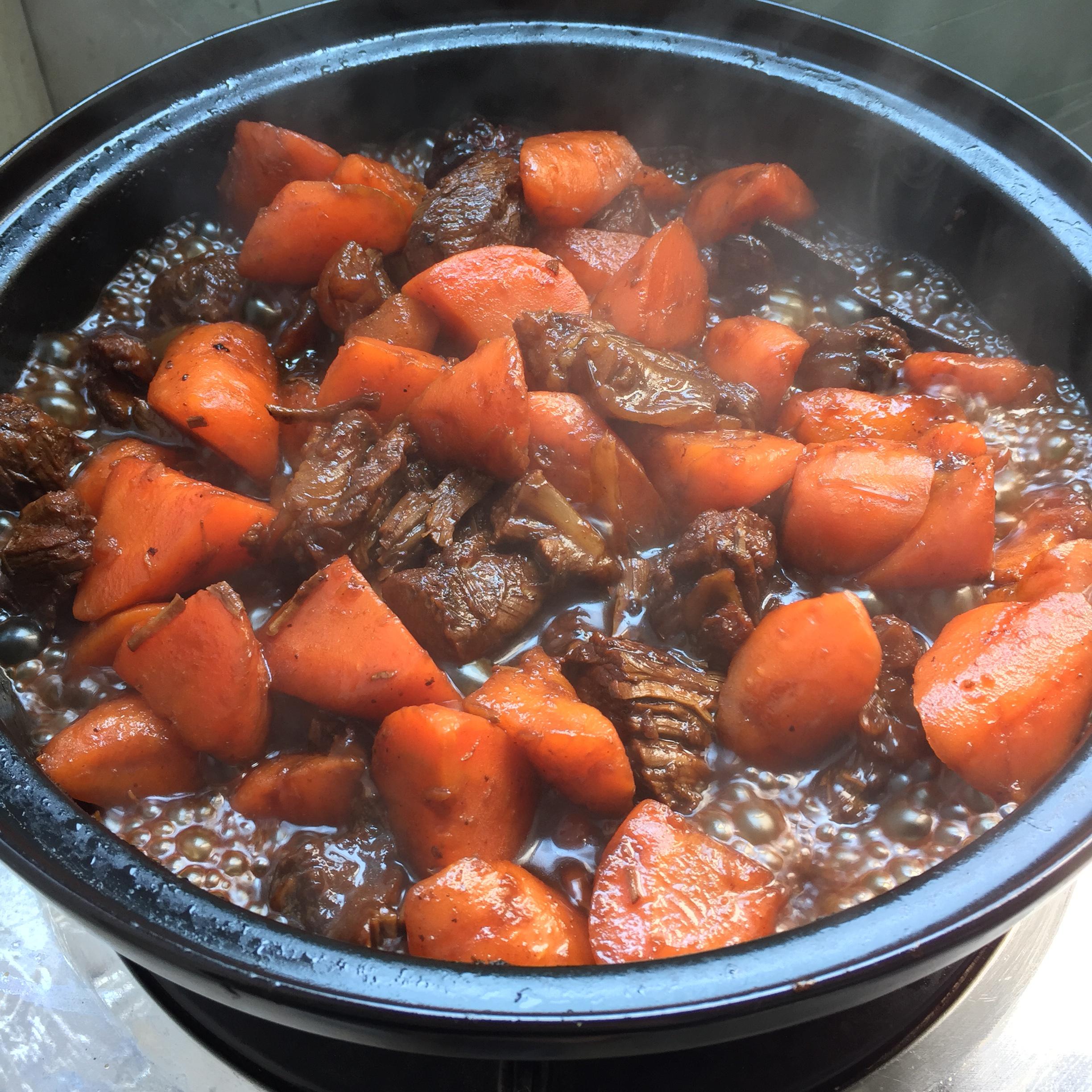 塔吉鍋版胡蘿蔔燉牛肉的做法 步骤5
