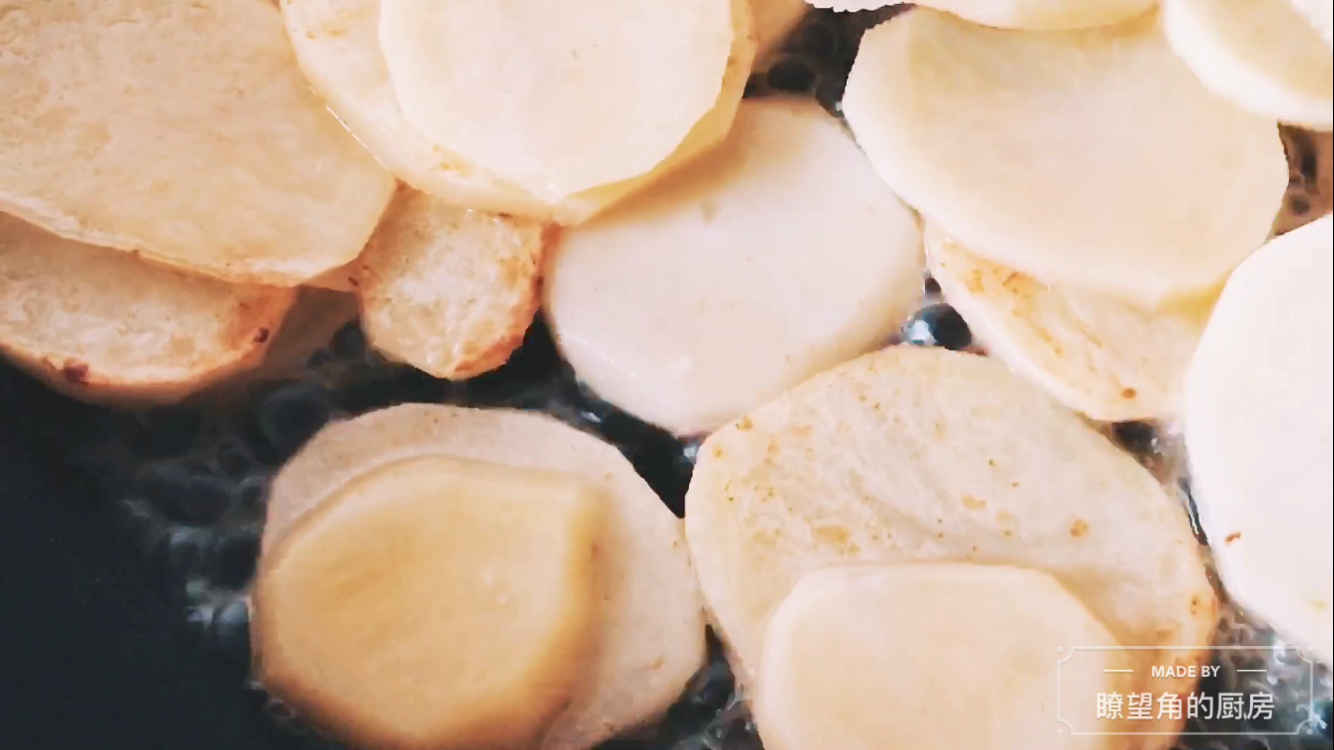 土豆雜蔬燜蛋餅【視訊】「瞭望角的廚房」的做法 步骤3