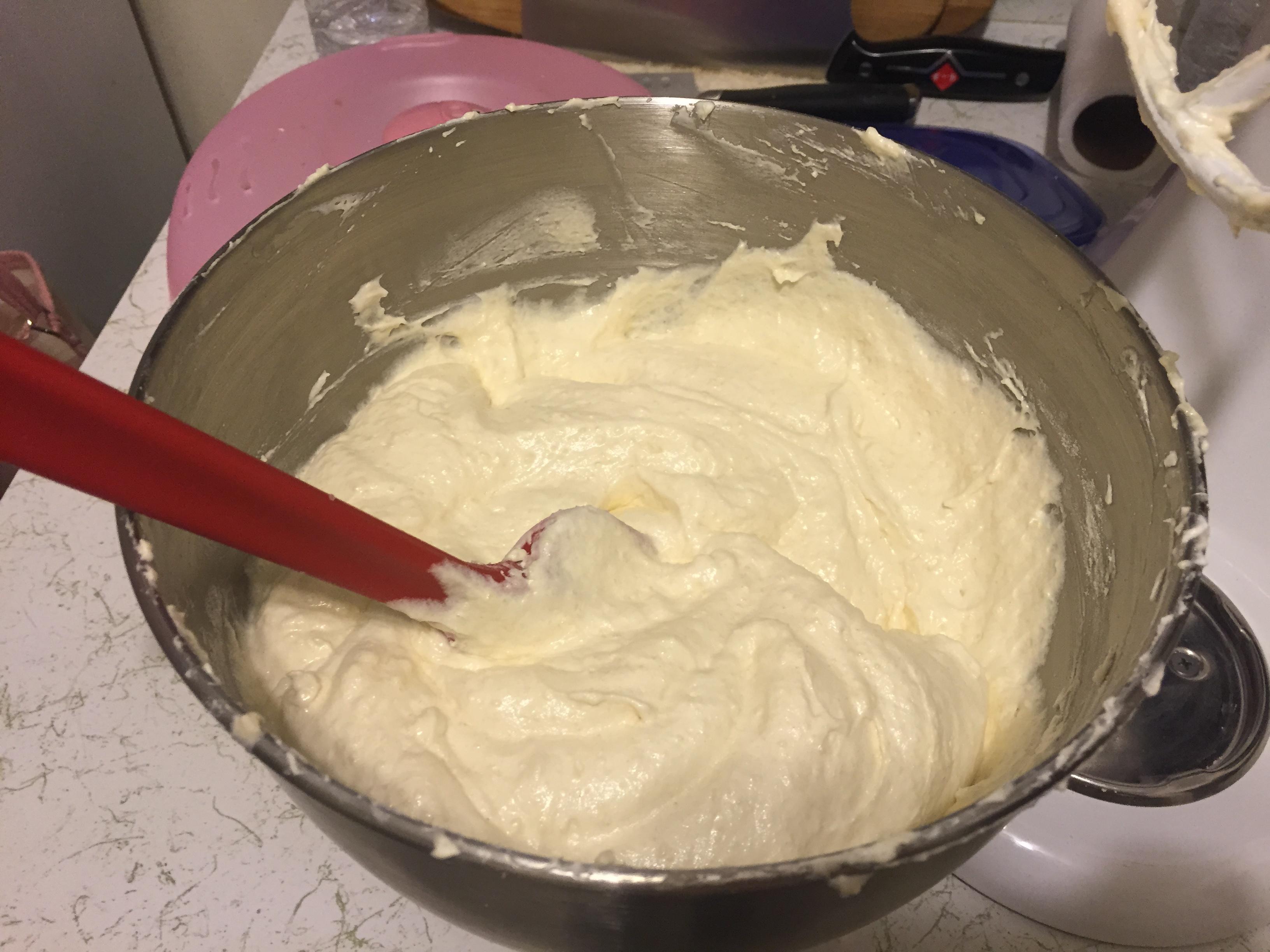 帕瑪森乳酪酸奶油磅蛋糕的做法 步骤3