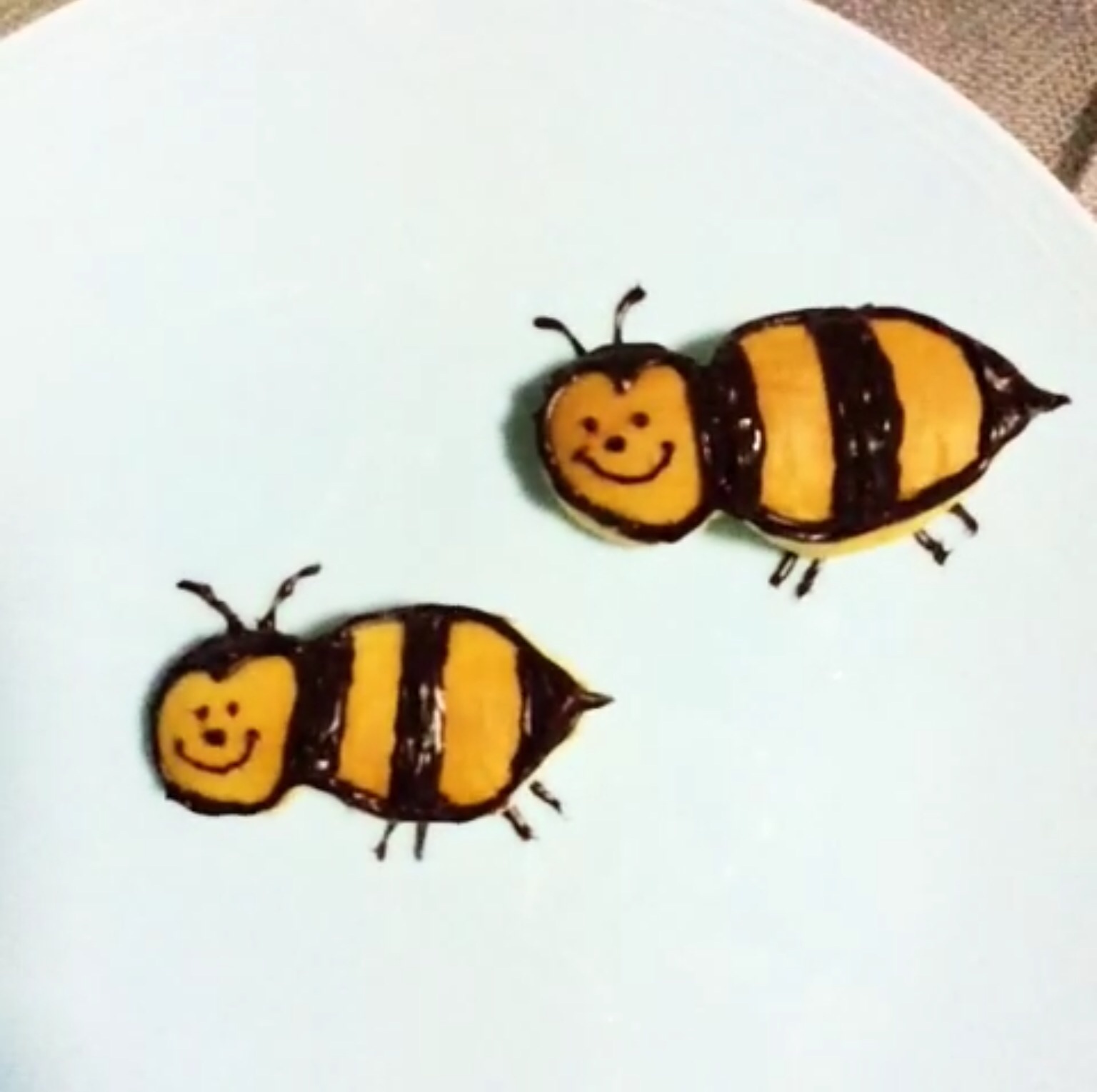 創意趣味兒童餐—兩隻小蜜蜂的做法 步骤4