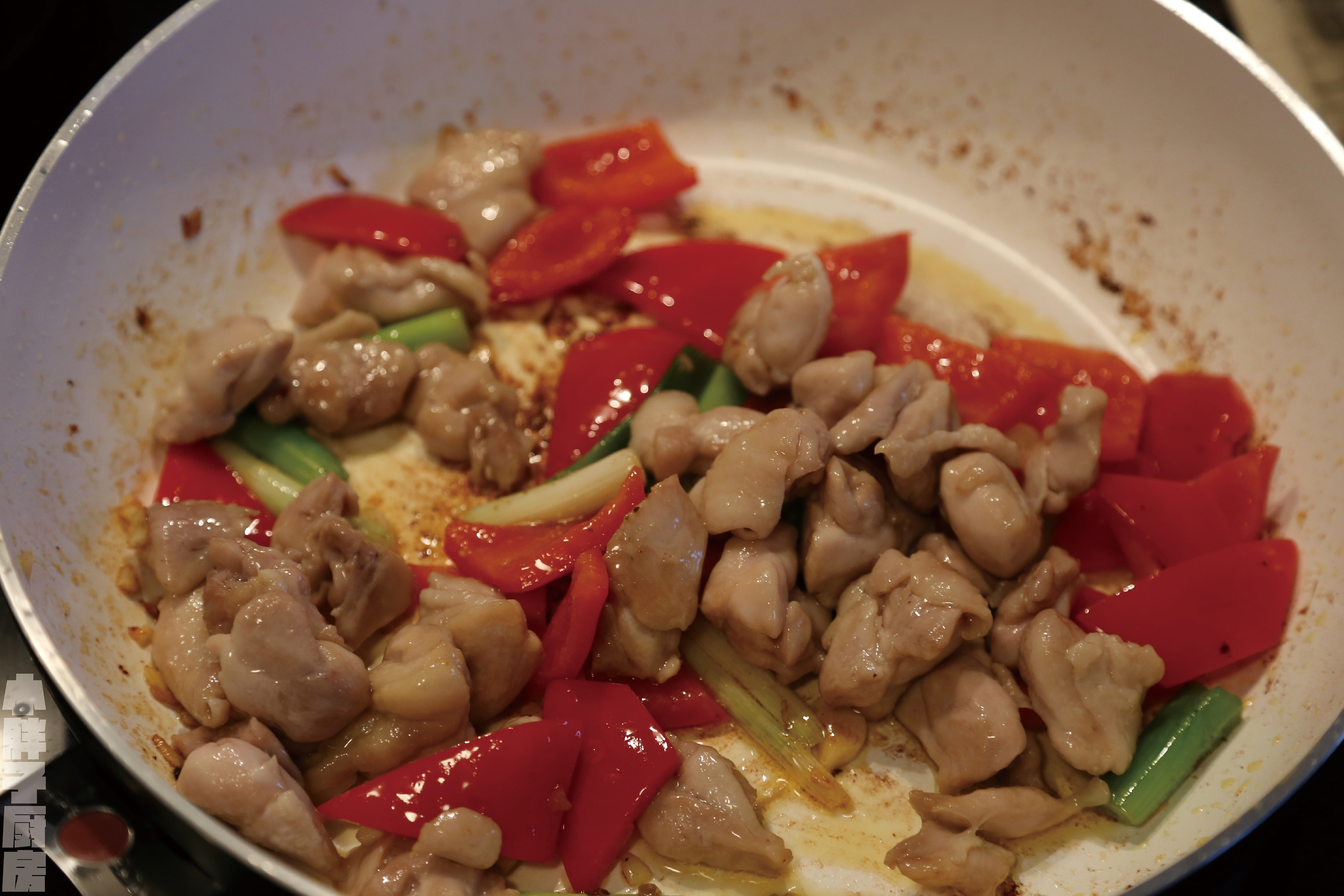 粵菜⎪欖菜香蔥煎雞腿肉的做法 步骤8