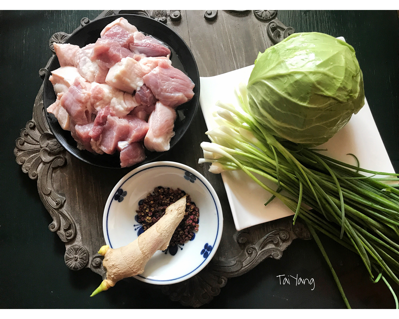包菜豬肉水餃【附帶餃子皮做法】的做法 步骤3
